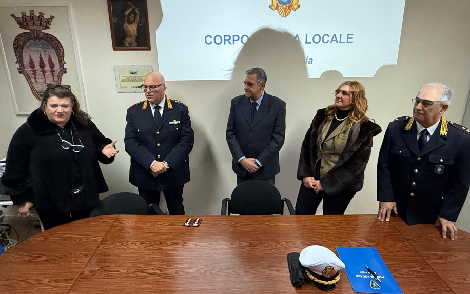 Passaggio di consegne al Comando di Polizia Locale, Vincenzo Manzo succede a Romeo Delle Noci