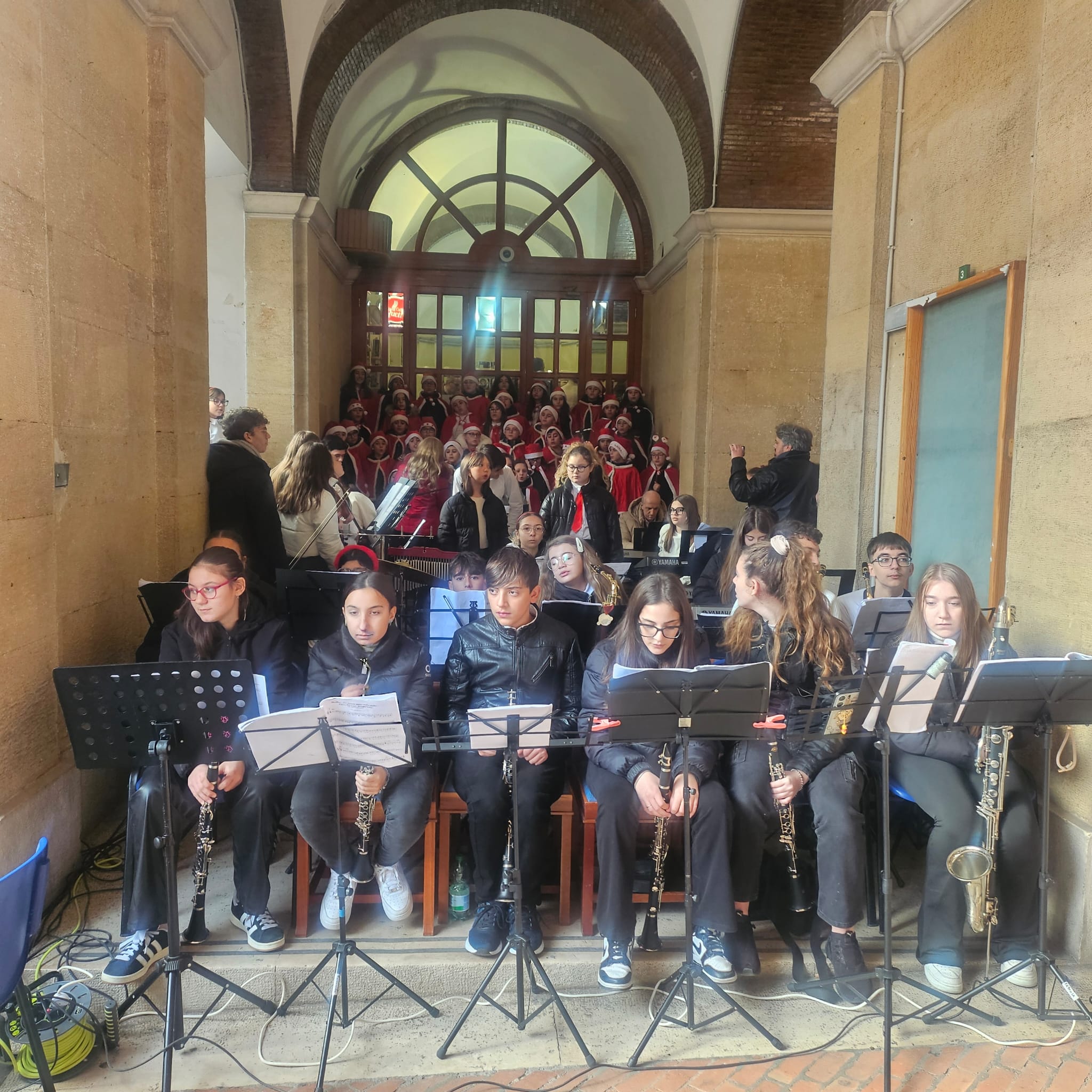 Concluso Natale in Comune, che ha portato a Palazzo di Città l'entusiasmo e il talento degli alunni delle scuole primarie e di primo grado